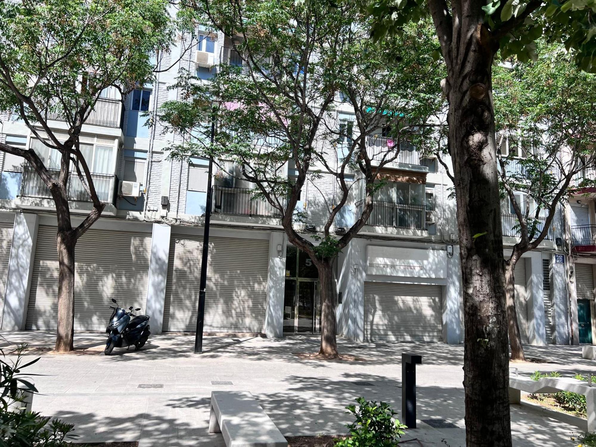Plaza Sainetero Arniches * Valence